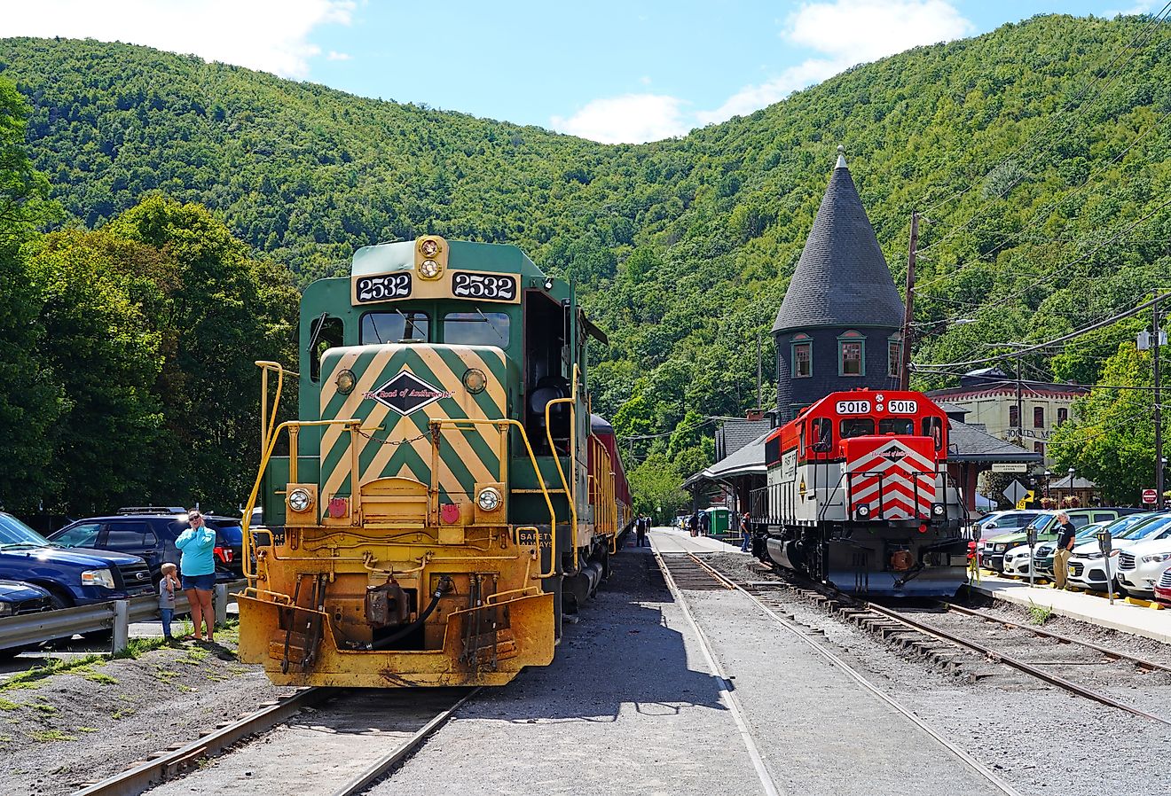 View of the historic Lehigh Gorge Scenic Railway of Reading & Northern Railroad in Jim Thorpe, Carbon County, Pennsylvania. Image credit EQRoy via Shutterstock.
