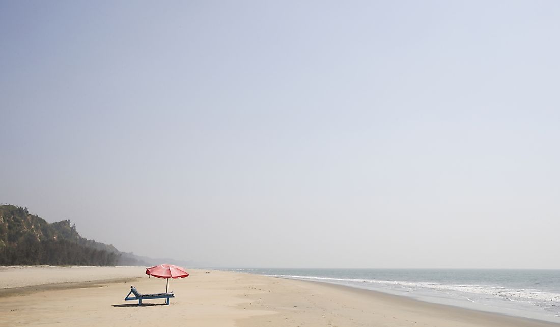The side-by-side beaches of Cox Bazar combine to form a stretch of sandy beaches of around 75 miles long.