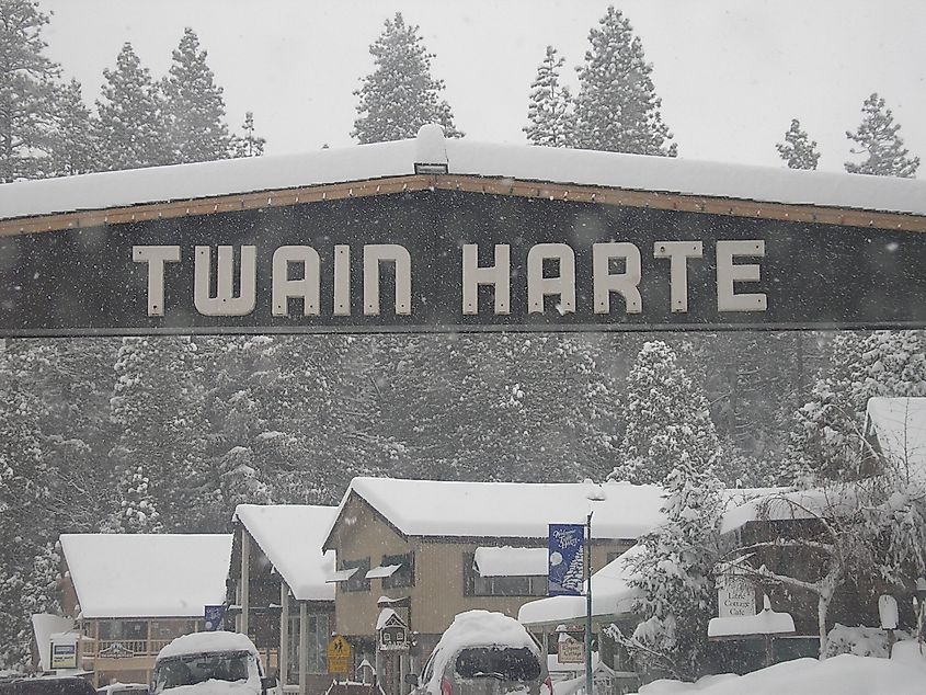The main entrance into Twain Harte in winter.