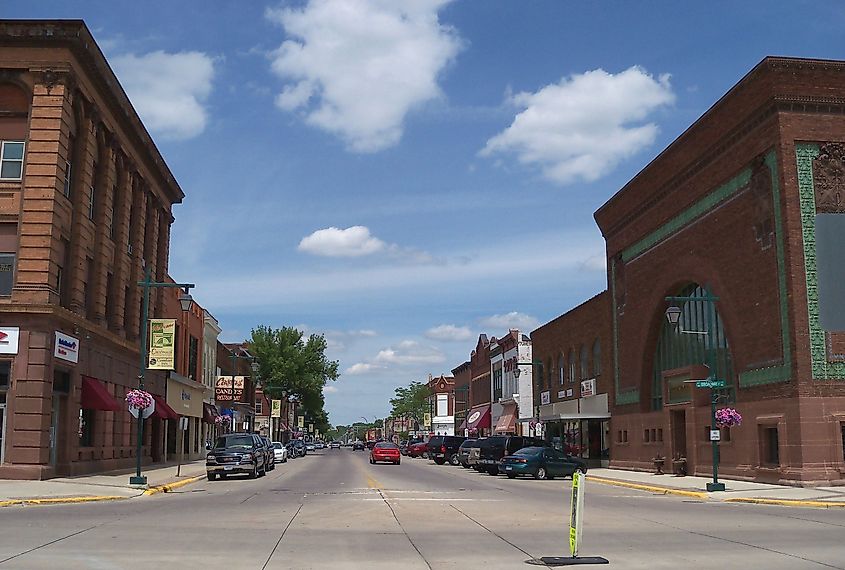Downtown Owatonna, Minnesota. Image credit: Jon Platek via Wikimedia Commons.