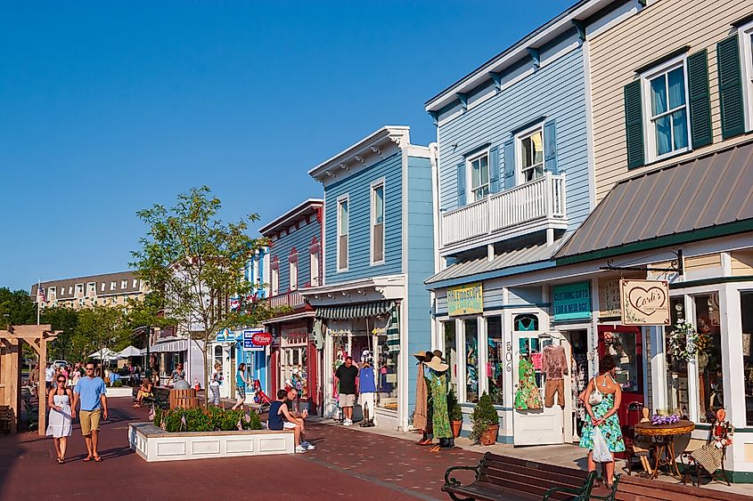 Cape May, New Jersey, USA: Tourists exploring Washington Street Mall, known for its specialty boutiques, eateries, and shops.
