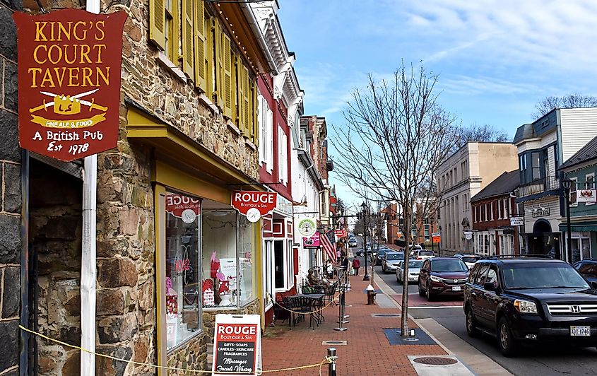 Street in Leesburg, Virginia