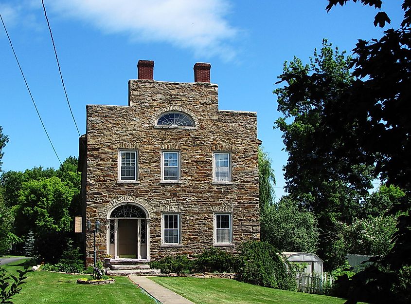 Richard Keese II house (1823), By Mwanner - Own work, CC BY-SA 3.0, https://commons.wikimedia.org/w/index.php?curid=7133059